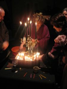 Neopagans honoring the dead as part of a modern continuation of the ancient Samhain ritual.
